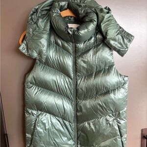 Athleta Metallic Green Puffer Vest